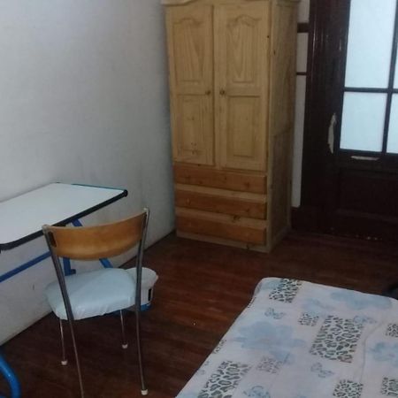 Habitac Indiv Casa De Familia, Flores Буэнос-Айрес Экстерьер фото