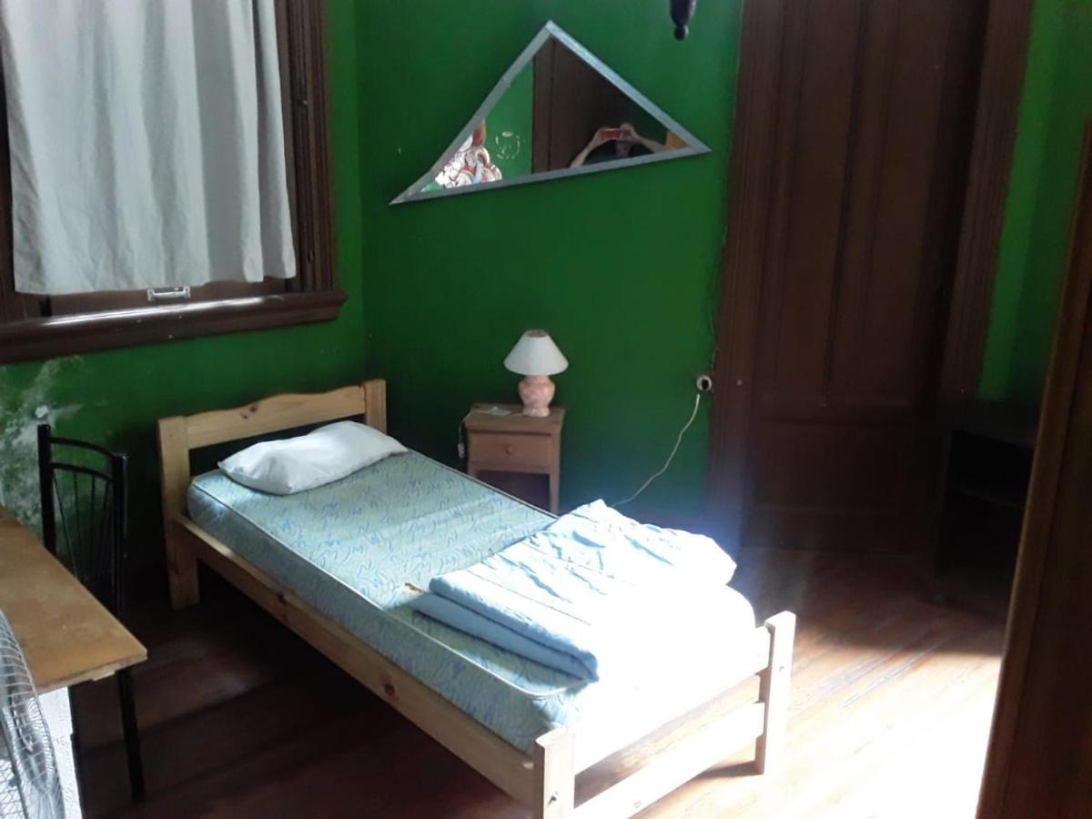 Habitac Indiv Casa De Familia, Flores Буэнос-Айрес Экстерьер фото